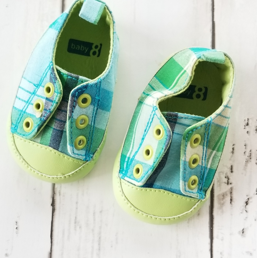 Plaid shoes for baby